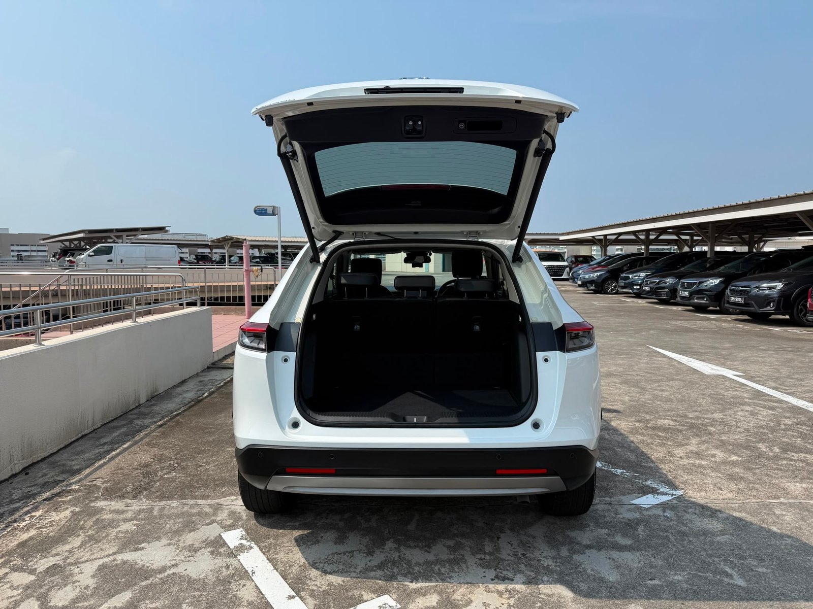Honda Vezel 1.5G photo 9